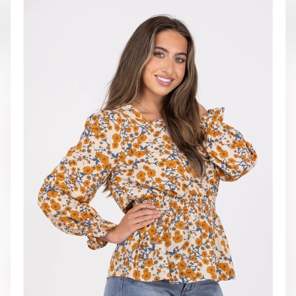 Like It Like That Floral Flared Hem Long Sleeve Top Women's Medium - Picture 5 of 14
